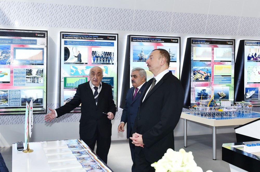 Prezident İlham Əliyev: Ən önəmli vəzifə dayanıqlı, uzunmüddətli iqtisadiyyat konsepsiyamızı icra etməkdir (ƏLAVƏ OLUNUB 2) (FOTO)