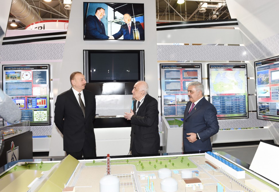 Prezident İlham Əliyev: Ən önəmli vəzifə dayanıqlı, uzunmüddətli iqtisadiyyat konsepsiyamızı icra etməkdir (ƏLAVƏ OLUNUB 2) (FOTO)