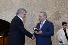 Azərbaycan diasporunun inkişafında xidmətləri olan şəxslərə mükafatlar təqdim edilib (FOTO)
