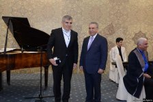 Azərbaycan diasporunun inkişafında xidmətləri olan şəxslərə mükafatlar təqdim edilib (FOTO)