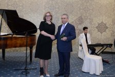 Azərbaycan diasporunun inkişafında xidmətləri olan şəxslərə mükafatlar təqdim edilib (FOTO)