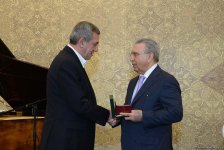 Azərbaycan diasporunun inkişafında xidmətləri olan şəxslərə mükafatlar təqdim edilib (FOTO)