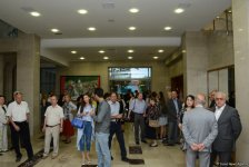"ÜNS" Yaradıcılıq Səhnəsi tanınmış teatr rejissoru Roman Viktyukun qeyri-adi yaradıcılıq gecəsini keçirib (FOTO)