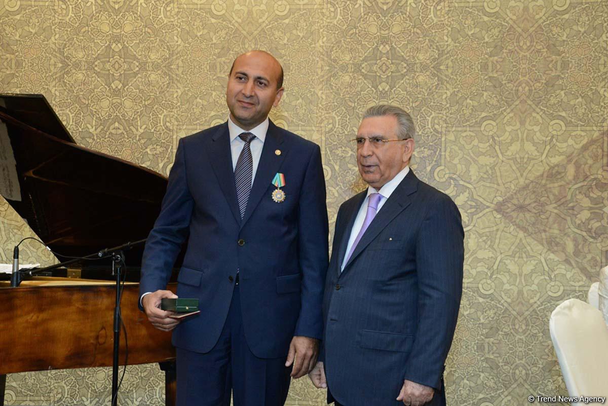Azərbaycan diasporunun inkişafında xidmətləri olan şəxslərə mükafatlar təqdim edilib (FOTO)