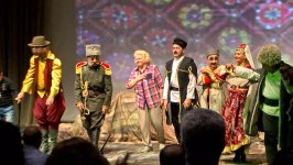 Gənc Tamaşaçılar Teatrı beynəlxalq tədbirlərdən mükafatlarla dönüb (FOTO)