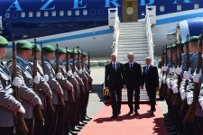 Prezident İlham Əliyev Almaniyaya səfərə gəlib (FOTO)