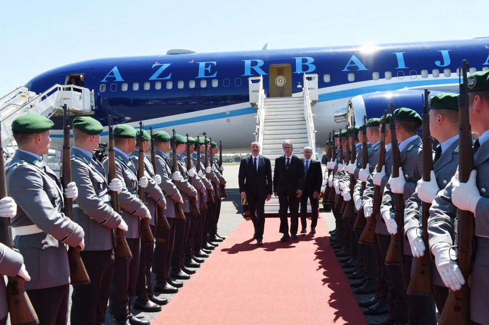 Prezident İlham Əliyev Almaniyaya səfərə gəlib (FOTO)