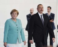 Prezident İlham Əliyev: "Biz özümüzü erməni təcavüzündən qorumalı idik" (ƏLAVƏ OLUNUB) (FOTO)
