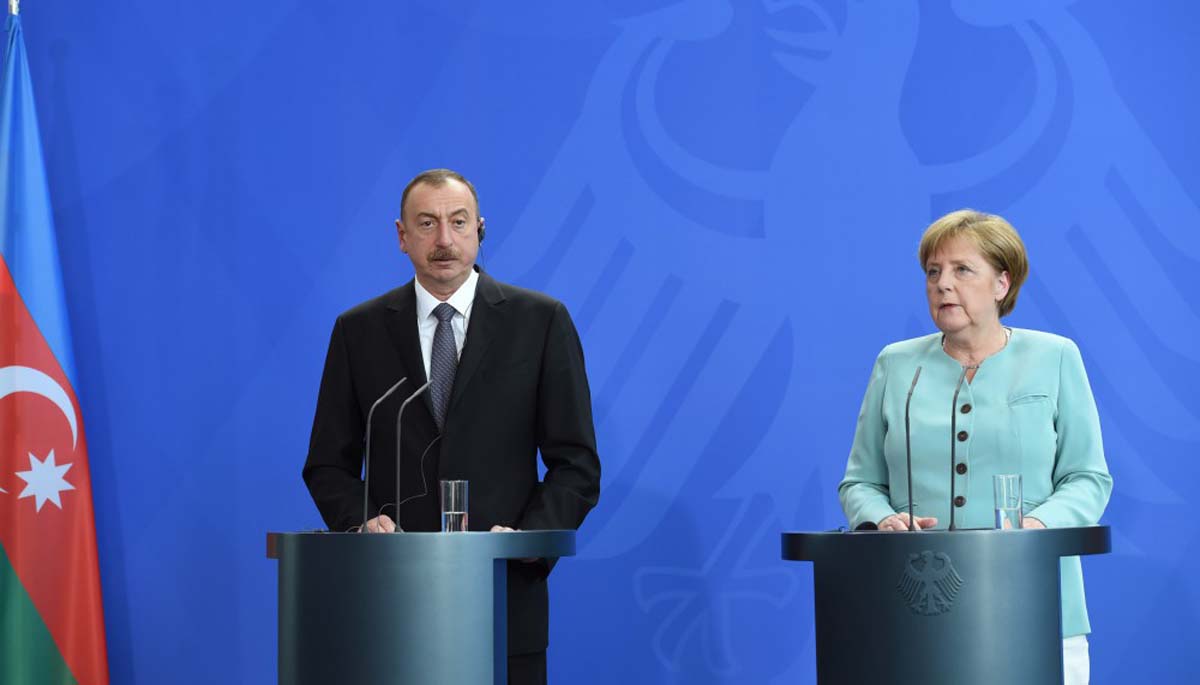 Prezident İlham Əliyev: "Biz özümüzü erməni təcavüzündən qorumalı idik" (ƏLAVƏ OLUNUB) (FOTO)