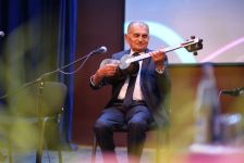 “Bizim Evin Qonaqları” rubrikasında növbəti qonaq tarzən Vamiq Məmmədəliyev olub (FOTO)