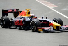 Fransız pilot Bakıda GP2 avtomobil yarışının praktiki sessiyası üzrə ən yaxşı nəticə göstərdi (FOTO)