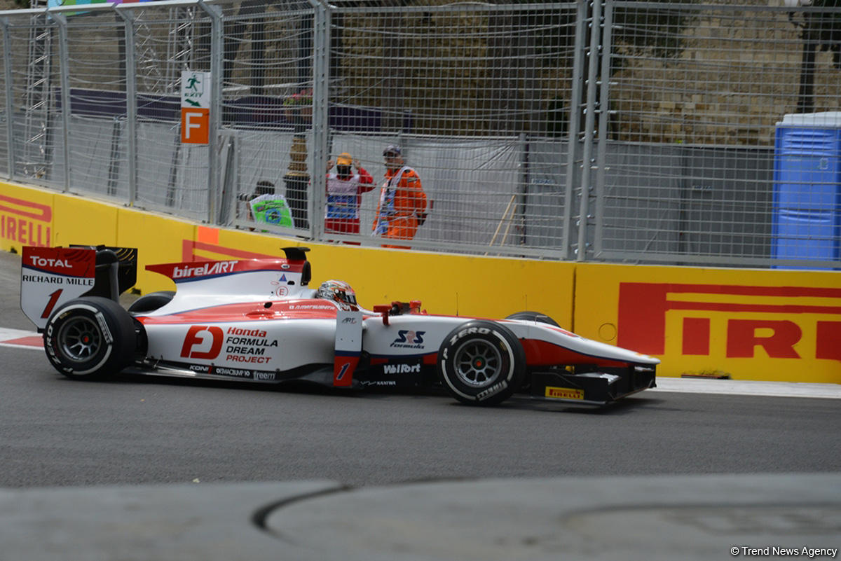 Bakıda GP2 avtomobil yarışlarının praktiki sessiyası başlayıb (FOTO)