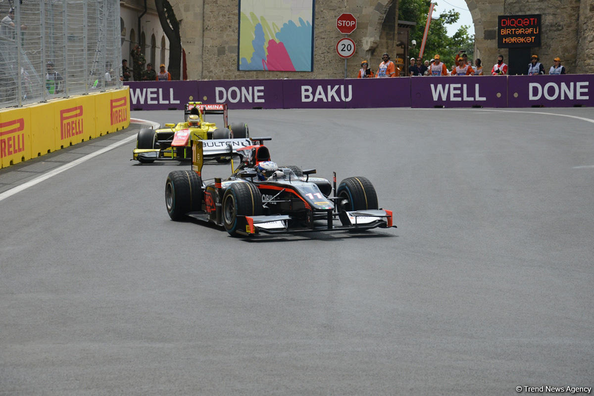 Bakıda GP2 avtomobil yarışlarının praktiki sessiyası başlayıb (FOTO)