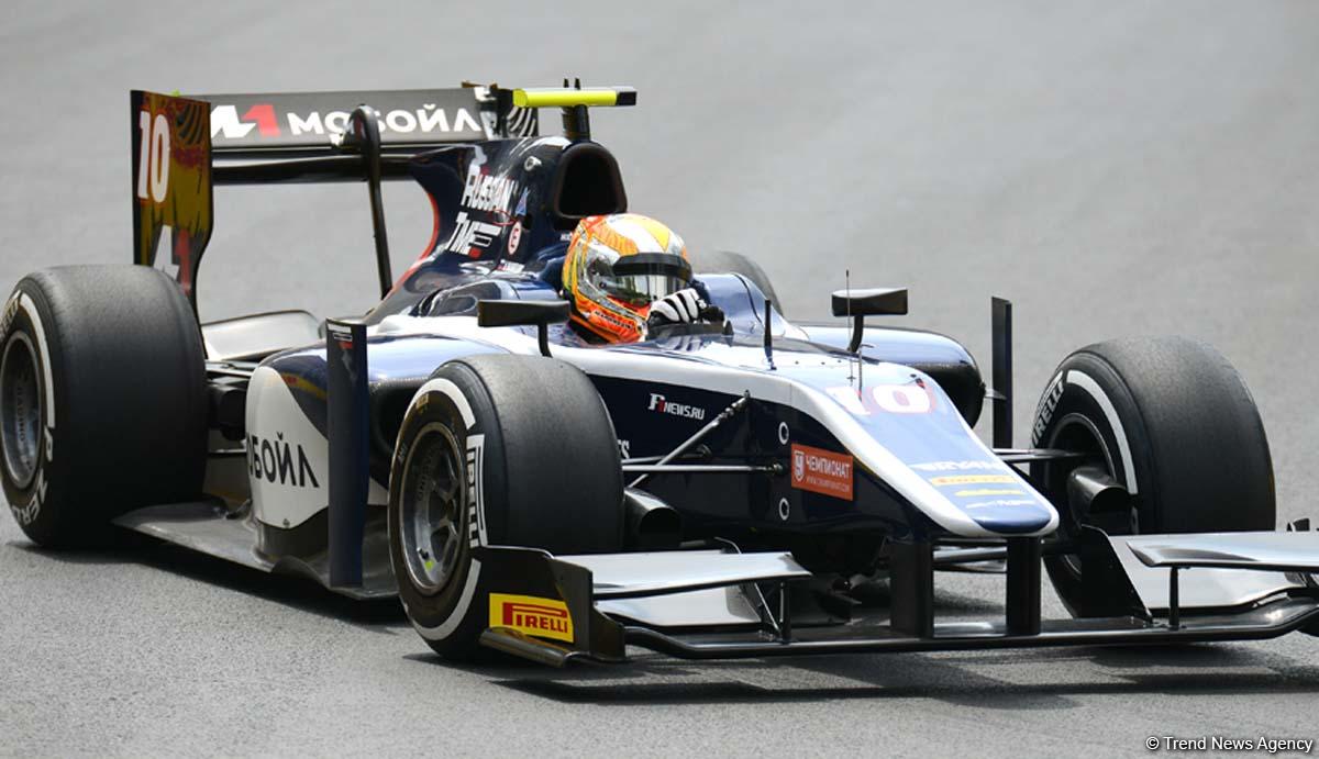 Fransız pilot Bakıda GP2 avtomobil yarışının praktiki sessiyası üzrə ən yaxşı nəticə göstərdi (FOTO)