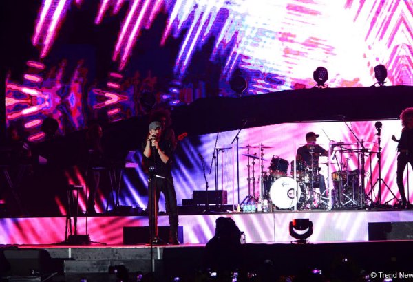"Formula 1" çərçivəsində Bakıda Enrike İqlesiasın konserti olub (FOTO)