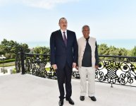 Prezident İlham Əliyev Nobel sülh mükafatı laureatı Məhəmməd Yunusu qəbul edib (FOTO)