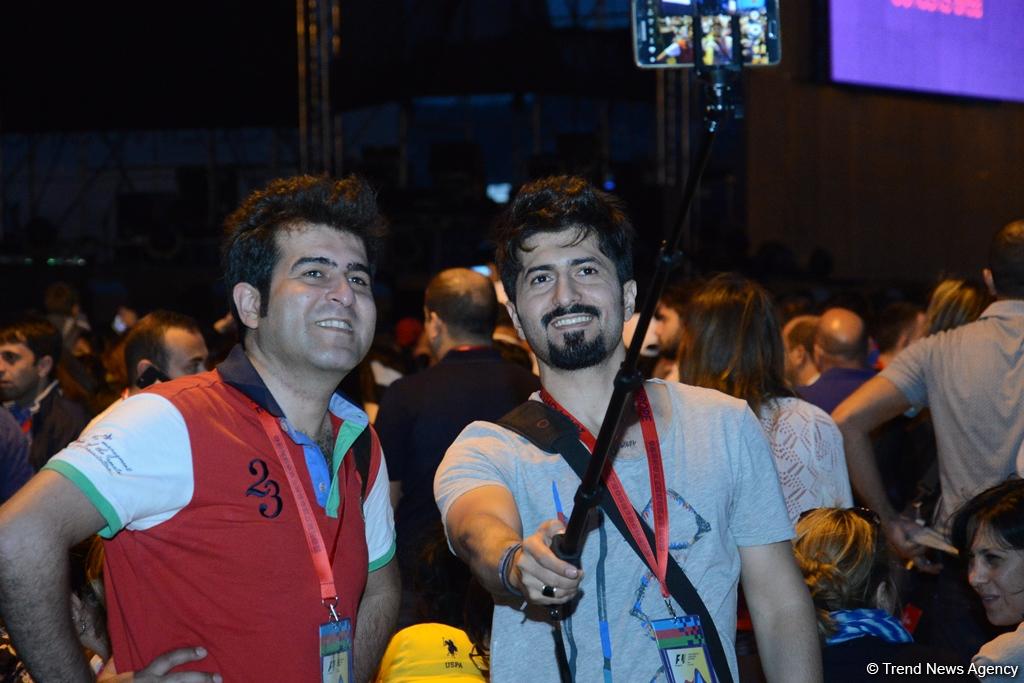 Formula 1 çərçivəsində Bakıda Kris Braunun konserti olub (FOTO)