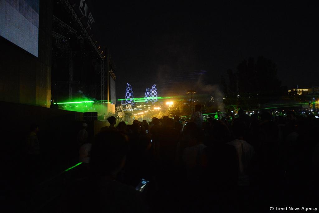Formula 1 çərçivəsində Bakıda Kris Braunun konserti olub (FOTO)