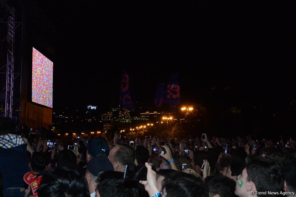 Formula 1 çərçivəsində Bakıda Kris Braunun konserti olub (FOTO)
