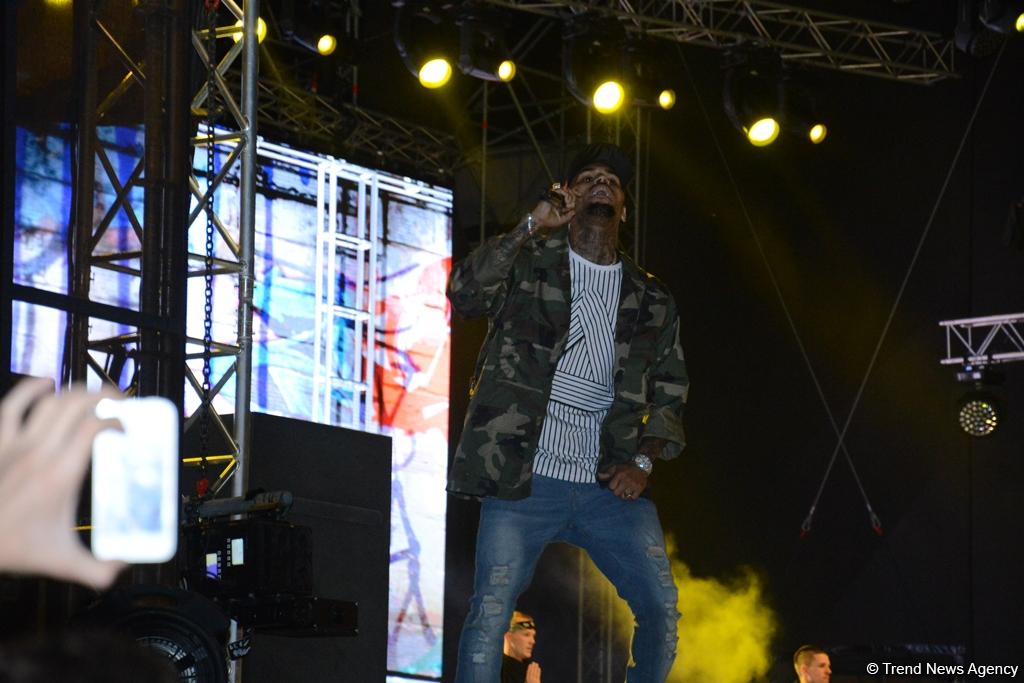 Formula 1 çərçivəsində Bakıda Kris Braunun konserti olub (FOTO)