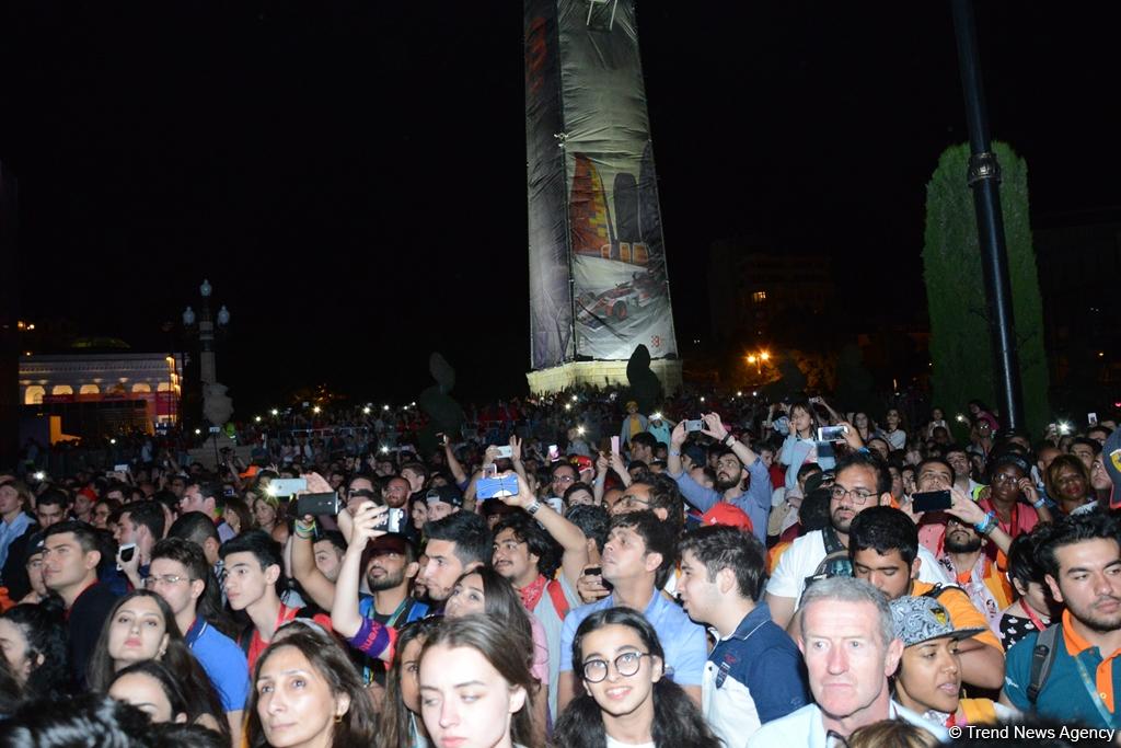 Formula 1 çərçivəsində Bakıda Kris Braunun konserti olub (FOTO)