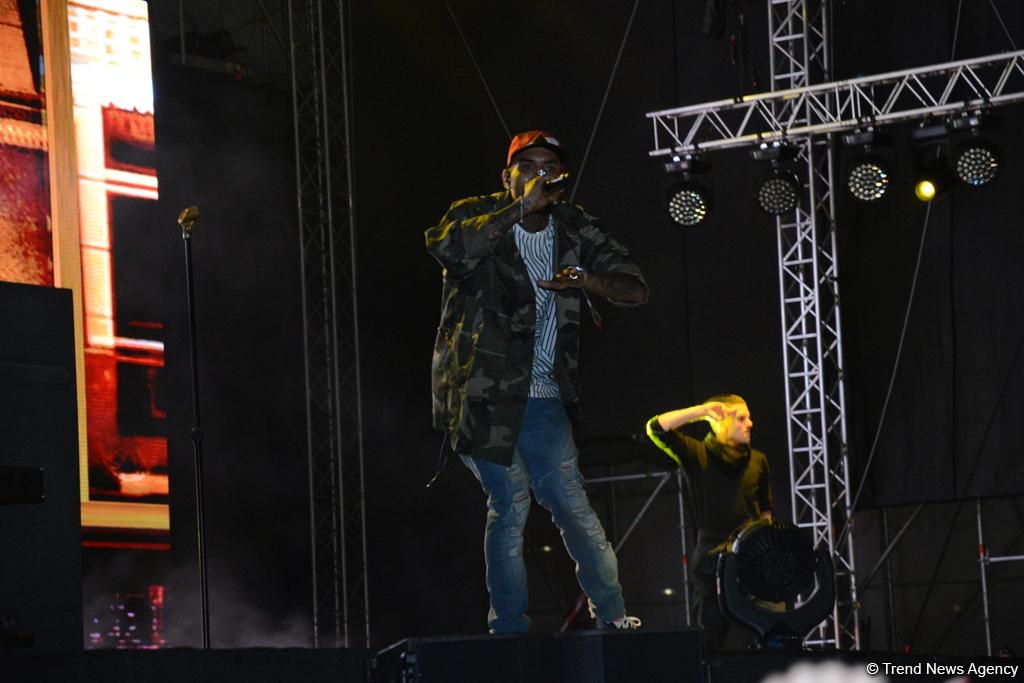 Formula 1 çərçivəsində Bakıda Kris Braunun konserti olub (FOTO)