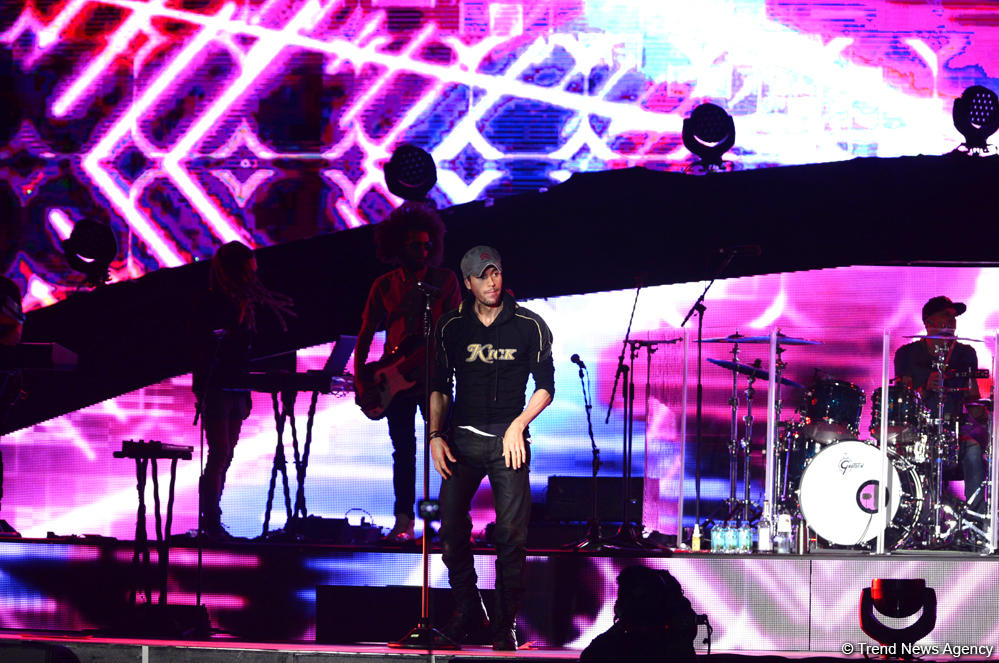 "Formula 1" çərçivəsində Bakıda Enrike İqlesiasın konserti olub (FOTO)