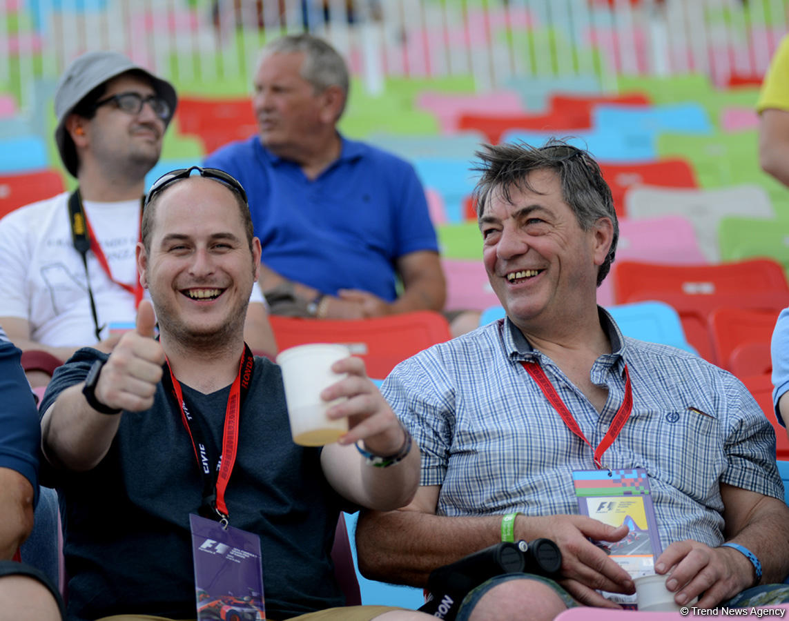 Bakıda Formula 1-in yarış həyəcanı davam edir (FOTO)