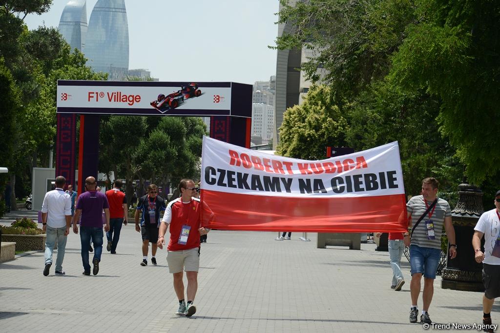 Bakını və Formula 1-i sevənlər... (FOTO)