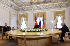 Azərbaycan, Rusiya və Ermənistan prezidentlərinin birgə görüşü olub (FOTO)