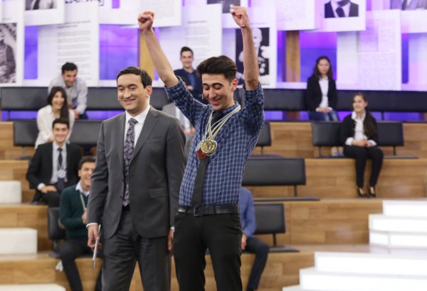 Nəsirəddin Tusi "Parlaq Zəka"da (FOTO)