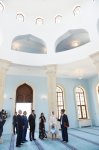 Mehriban Əliyeva Aydın Qurbanov Fondu tərəfindən inşa olunan Zirə Cümə məscidi kompleksində yaradılan şəraitlə tanış olub (FOTO)