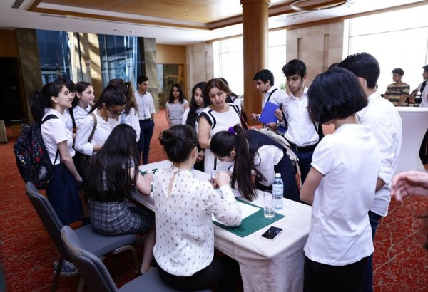Azərbaycan İntellektual Oyunlar Klubu məktəbli liqasının ikinci mövsümünə start verdi