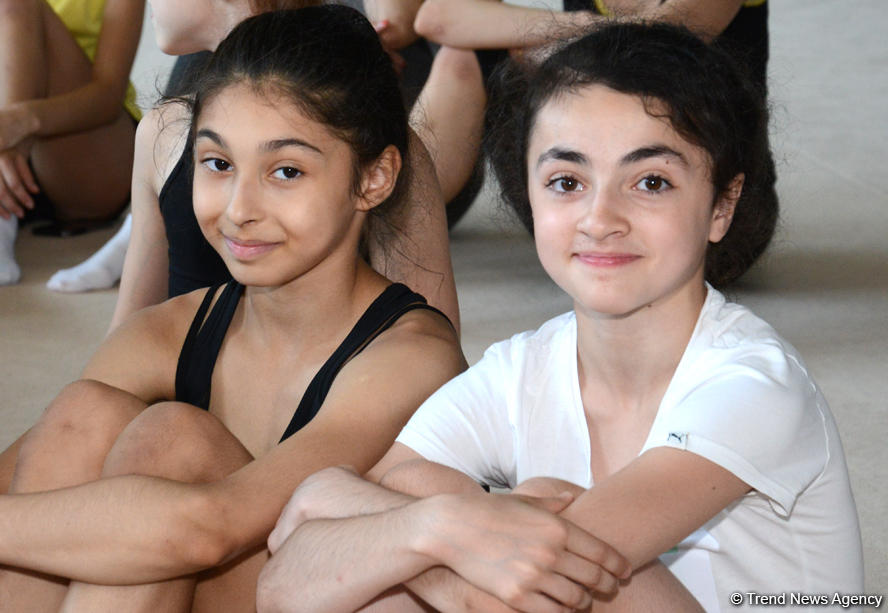 Bakıda gənc gimnastların Olimpiya çempionları ilə görüşü olub (FOTO)