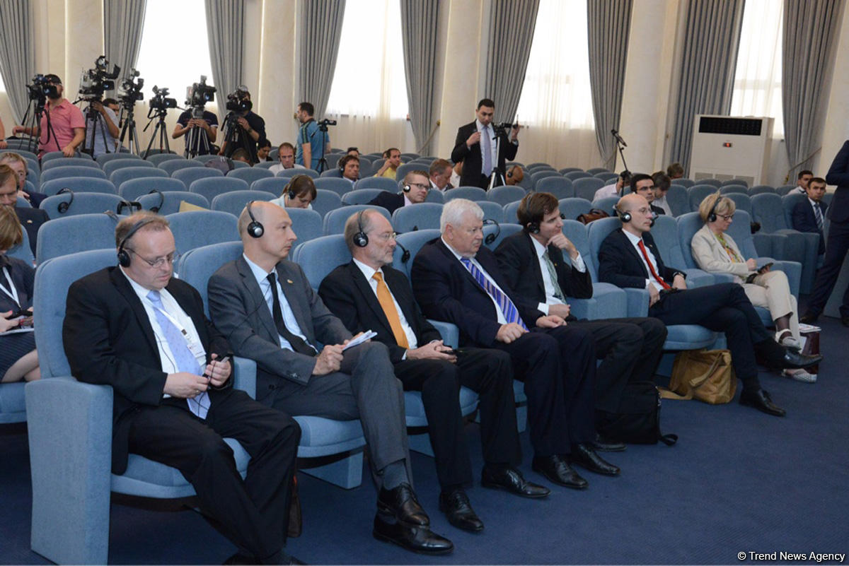 Elmar Məmmədyarov: "Dağlıq Qarabağ münaqişəsinin həlli üzrə ciddi iş aparmağın vaxtı çatıb"