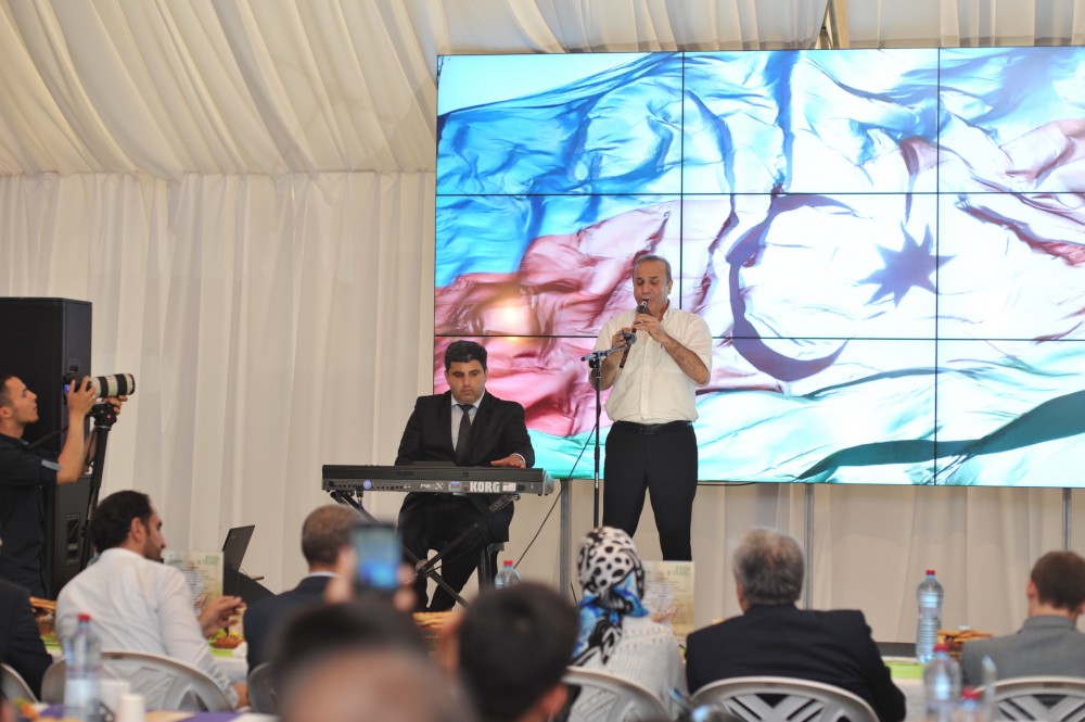 Leyla Əliyevanın təşəbbüsü ilə Moskvada iftar süfrəsi açılıb (FOTO)