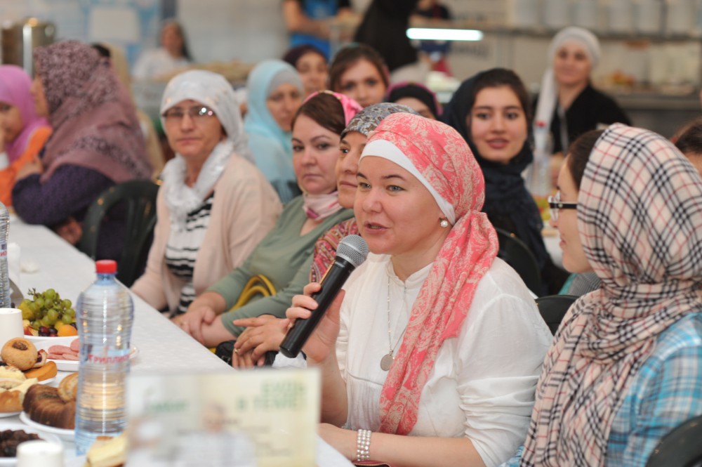 Leyla Əliyevanın təşəbbüsü ilə Moskvada iftar süfrəsi açılıb (FOTO)
