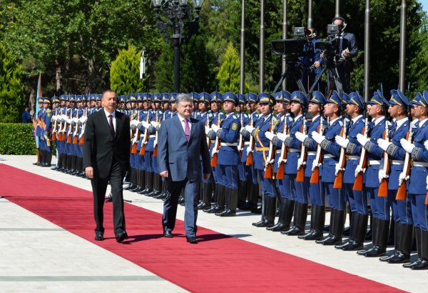 Ukrayna Prezidentinin rəsmi qarşılanma mərasimi olub (FOTO)