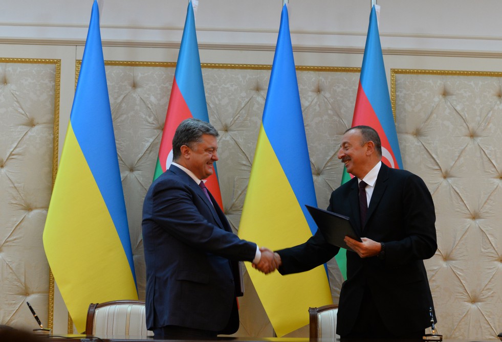 Azərbaycan və Ukrayna 3 sənəd imzaladılar (FOTO)