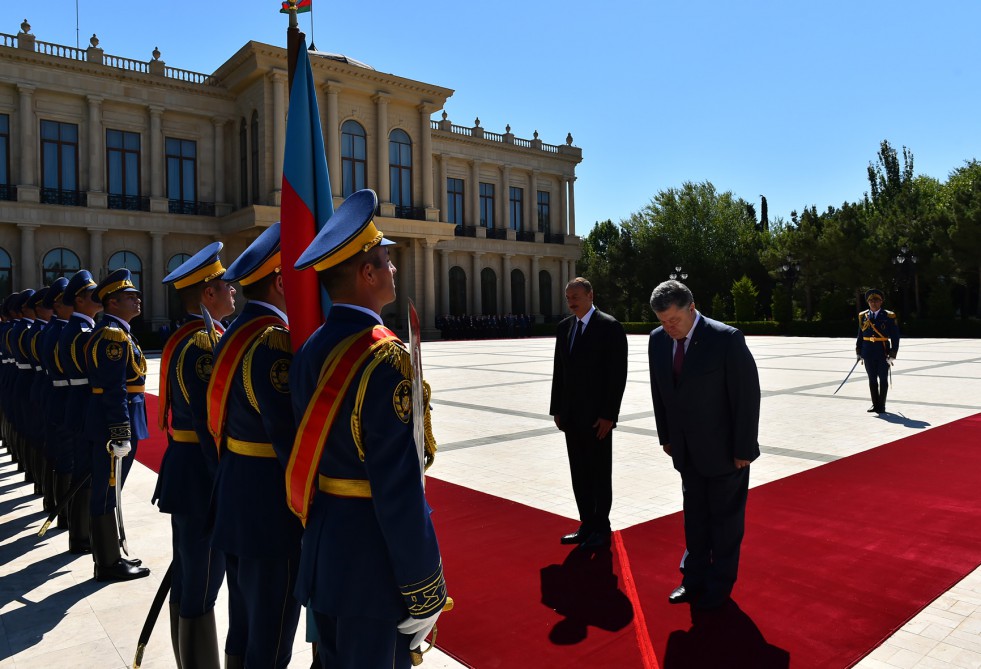 Ukrayna Prezidentinin rəsmi qarşılanma mərasimi olub (FOTO)