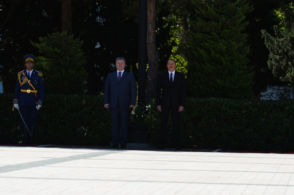 Ukrayna Prezidentinin rəsmi qarşılanma mərasimi olub (FOTO)