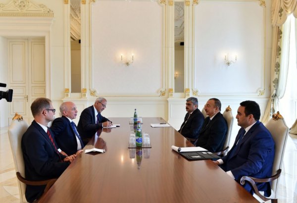 Prezident İlham Əliyev İsveçrə nümayəndə heyətini qəbul edib (FOTO)