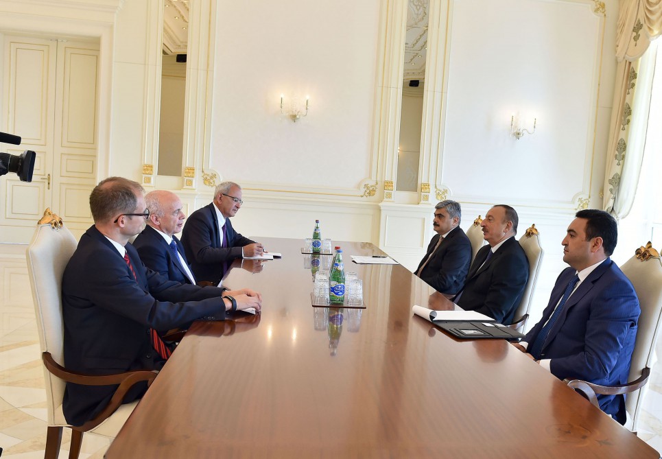 Prezident İlham Əliyev İsveçrə nümayəndə heyətini qəbul edib (FOTO)