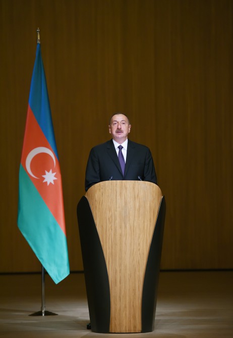 İlham Əliyev Yay Olimpiya Oyunlarında iştirak edəcək Azərbaycan nümayəndə heyətinin yolasalma mərasimində iştirak edib (FOTO)