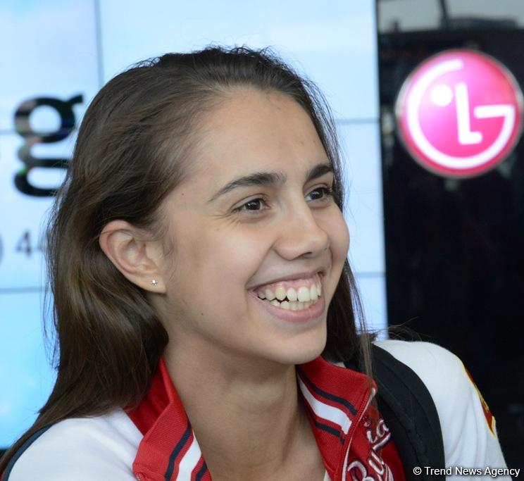Dünya çempionları bədii gimnastika üzrə Dünya Kubokunda iştirak üçün Bakıdadırlar (FOTO)