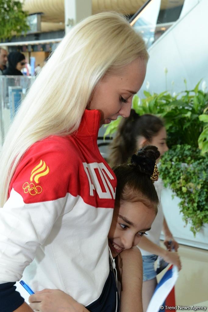 Dünya çempionları bədii gimnastika üzrə Dünya Kubokunda iştirak üçün Bakıdadırlar (FOTO)
