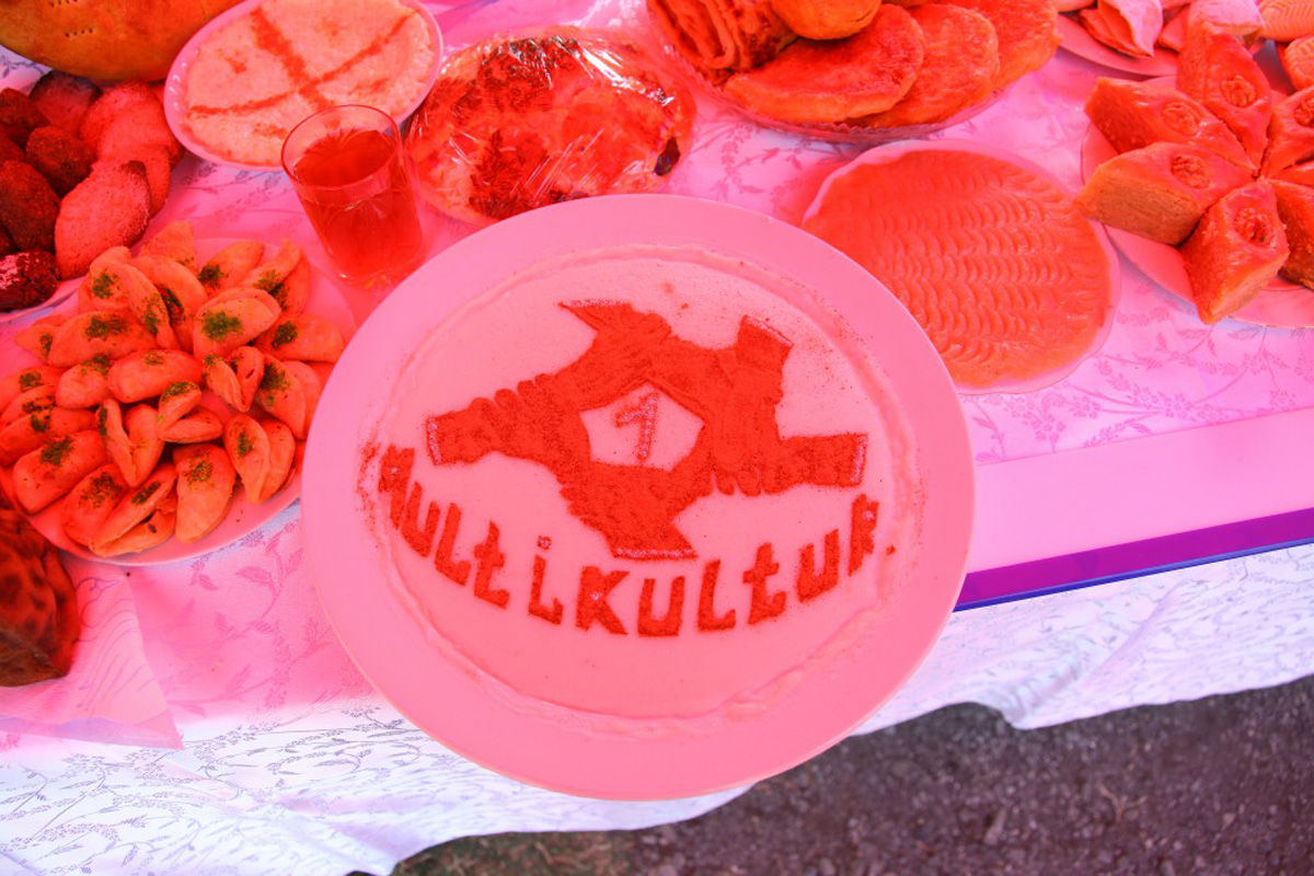 Şəki festivalında Azərbaycanın zəngin mətbəxi dünyaya tanıdılıb (FOTO)