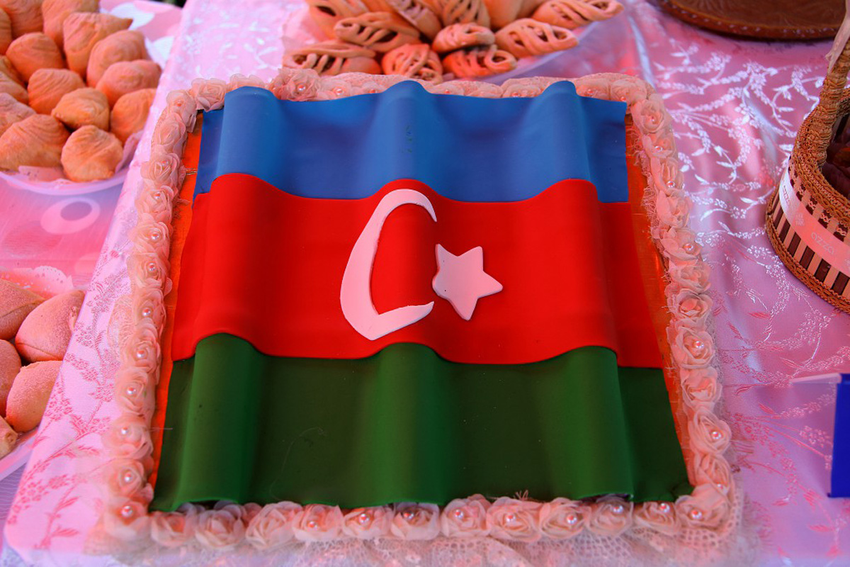 Şəki festivalında Azərbaycanın zəngin mətbəxi dünyaya tanıdılıb (FOTO)