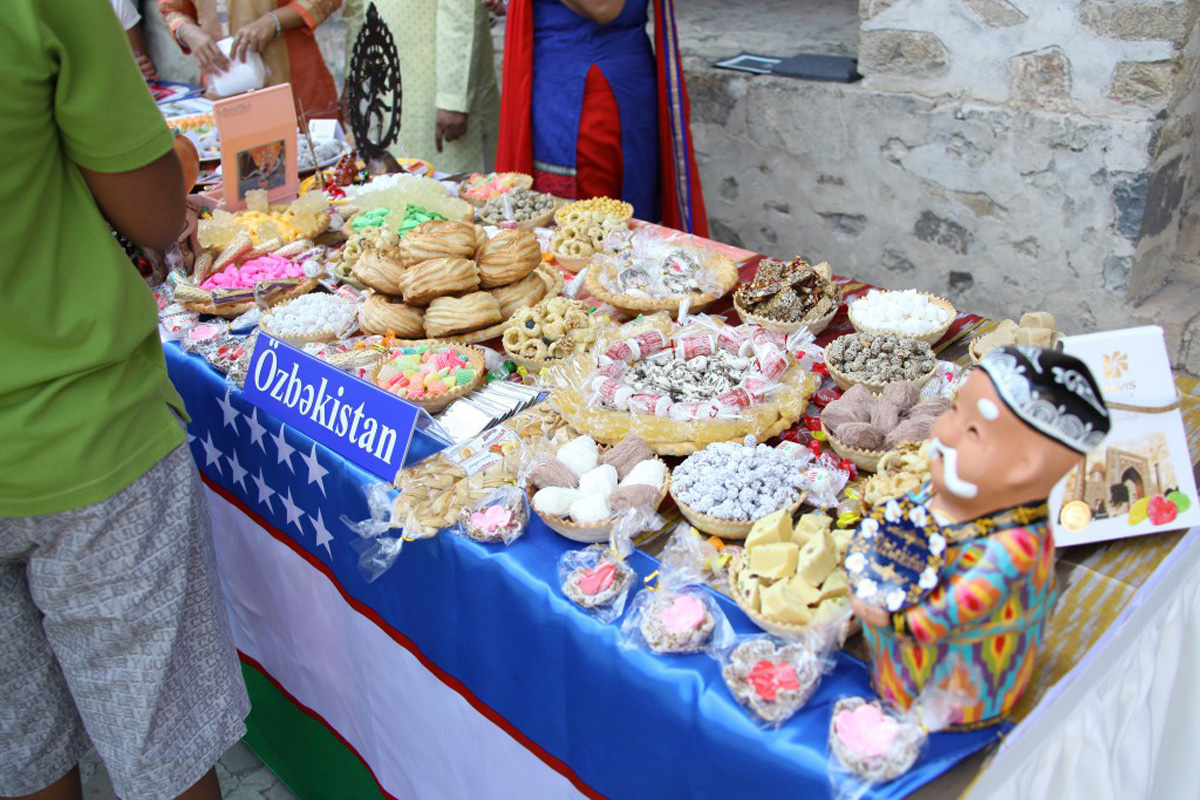 Şəki festivalında Azərbaycanın zəngin mətbəxi dünyaya tanıdılıb (FOTO)