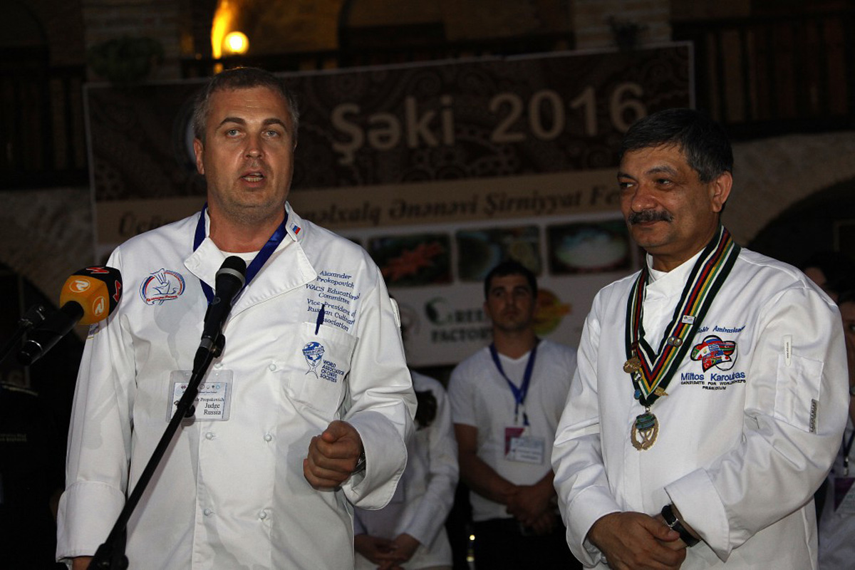 Şəki festivalında Azərbaycanın zəngin mətbəxi dünyaya tanıdılıb (FOTO)
